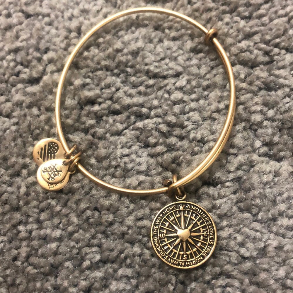 alex and ani compass charm with mom quote